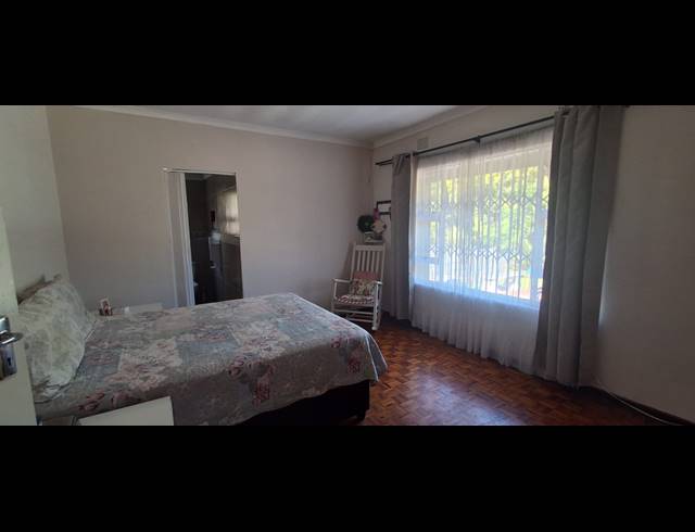 3 BEDROOM FREESTANDING FOR SALE IN WESTBROOK